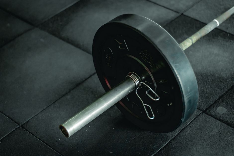 Ceinture de musculation : boucle à ardillon ou auto-agrippante
